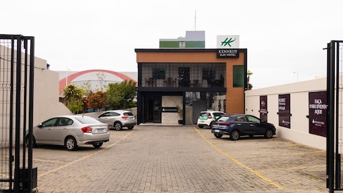 Kennedy Slim Hotel