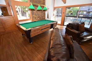 Billiards - Club Tahoe (Incline Village)