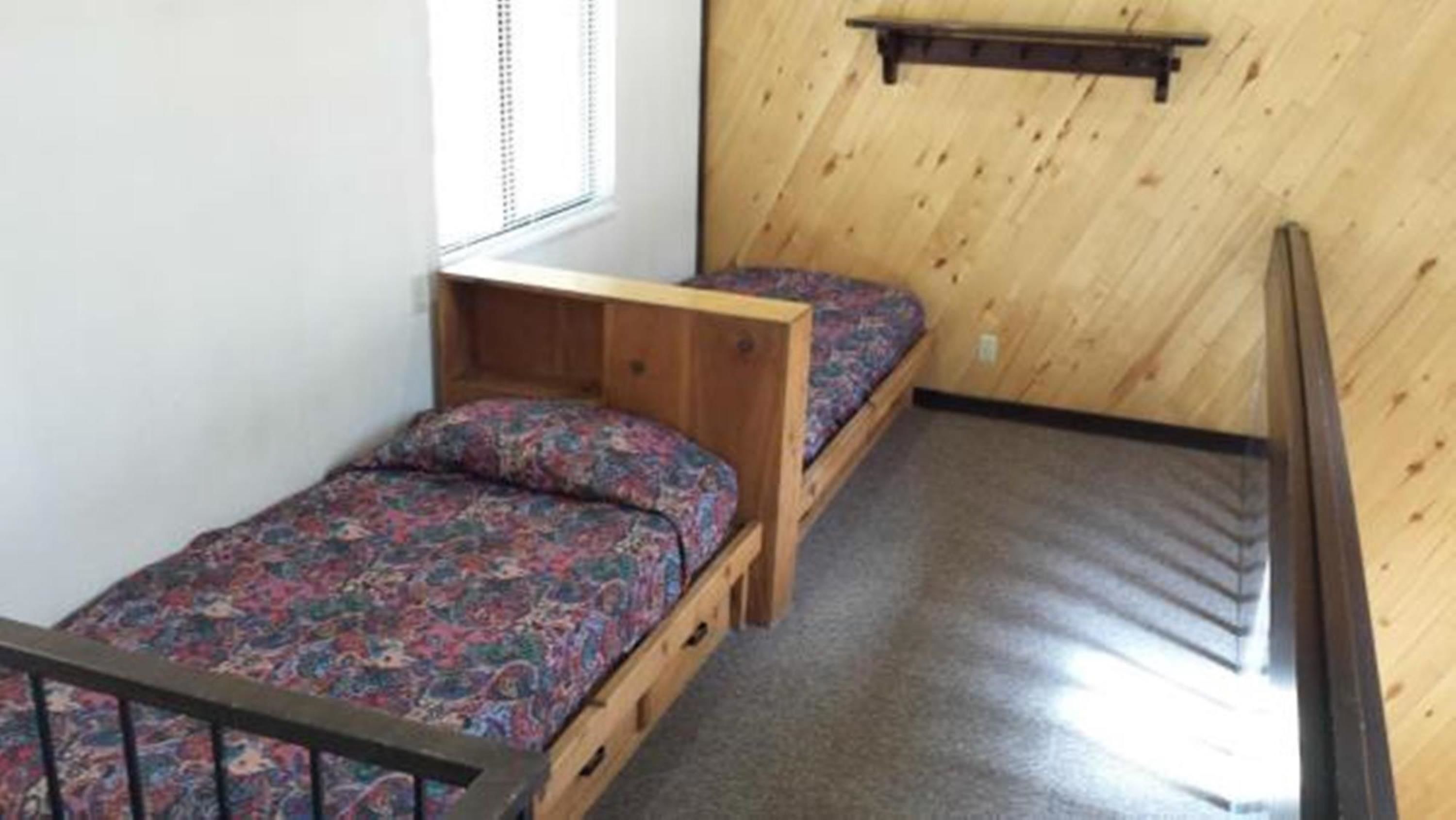 suite, 2 bedrooms | 1 bedroom, iron/ironing board, bed sheets