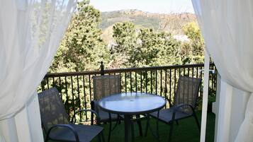 Apartemen Klasik, 2 kamar tidur | Balkon