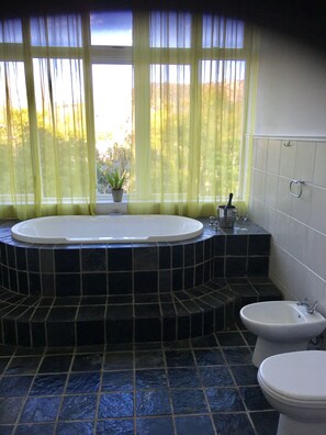 Baignoire relaxante profonde