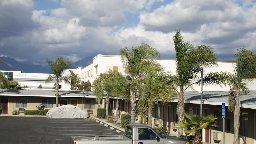 Sands Motel