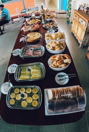 Free daily buffet breakfast
