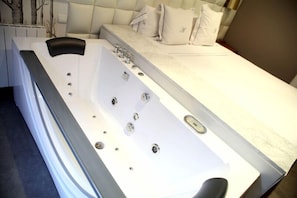 Room - AB Design Suites (Madrid)