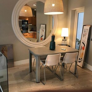 Dining - AB Design Suites (Madrid)