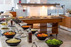 Breakfast, lunch and dinner served - Tetyk Hotel  (Paralimni)