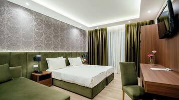 Superior Double Room | Minibar, blackout drapes, free WiFi, bed sheets