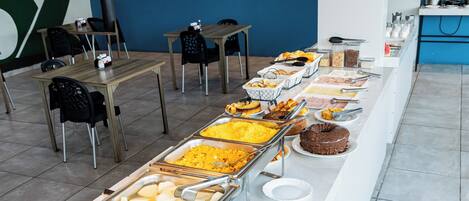 Petit déjeuner buffet compris tous les jours