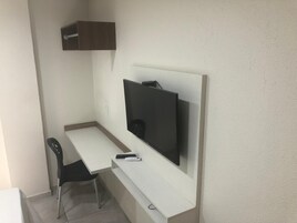 Desk, soundproofing, iron/ironing board, free WiFi