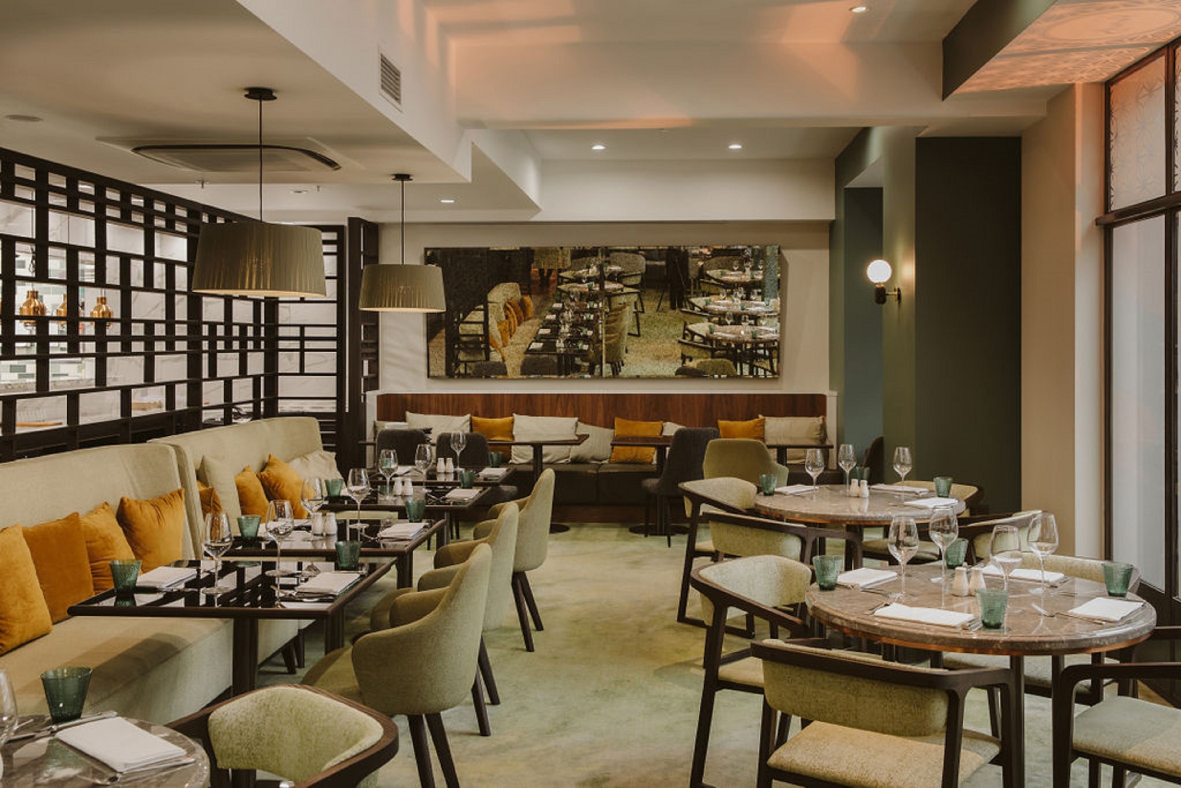 Se sirven desayunos, cenas y cocina internacional 