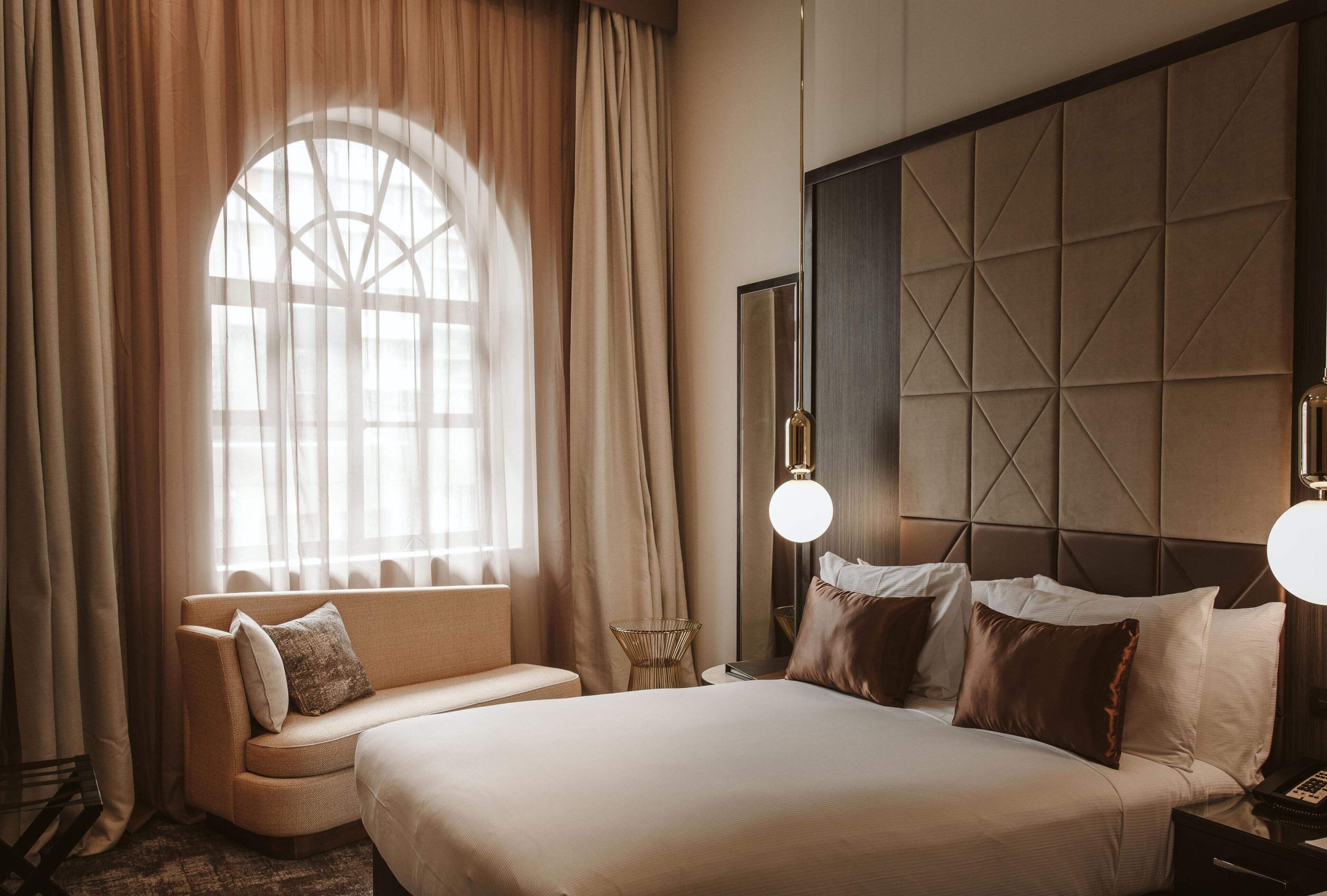 Deluxe Room, 1 King Bed | Living area | LED TV