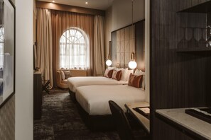 Deluxe Room, 2 Queen Beds | Egyptian cotton sheets, premium bedding, down comforters, pillowtop beds - DoubleTree by Hilton Wellington (Wellington)