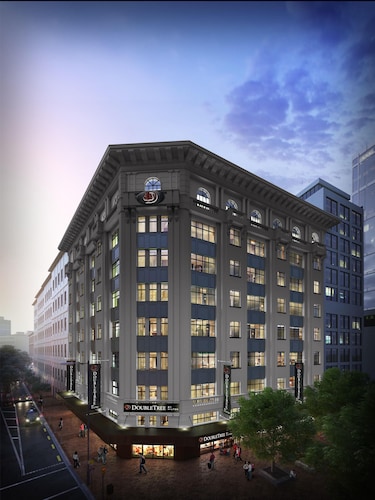 DoubleTree by Hilton Wellington