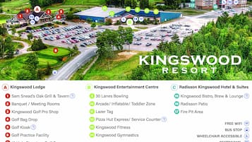 Resort Kingswood con servizi come un negozio di golf, bowling e un centro fitness.