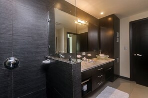 Bathroom - Diamante del Sol by Dream Makers (Jacó)
