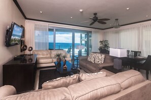 Premium Apartment, 3 Bedrooms, Ocean View, Beachfront | Living room | Flat-screen TV - Diamante del Sol by Dream Makers (Jacó)