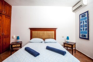 Two Bedroom Apartment - Close to the Beach | 1 間臥室、書桌、熨斗/熨衣板、免費無線上網