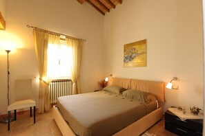 4 Schlafzimmer, Bügeleisen/Bügelbrett, Reisekinderbett, kostenloses WLAN