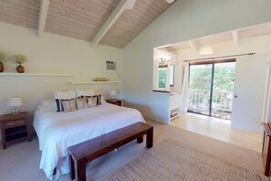 3 camere, una scrivania, ferro/asse da stiro, culla da viaggio