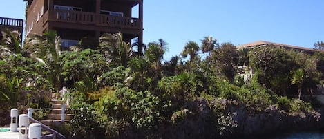 المنشأة من الخارج