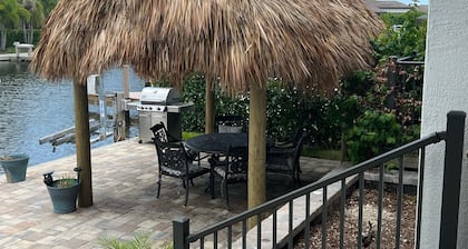 "Barcelona Breeze" Tropical Waterfront