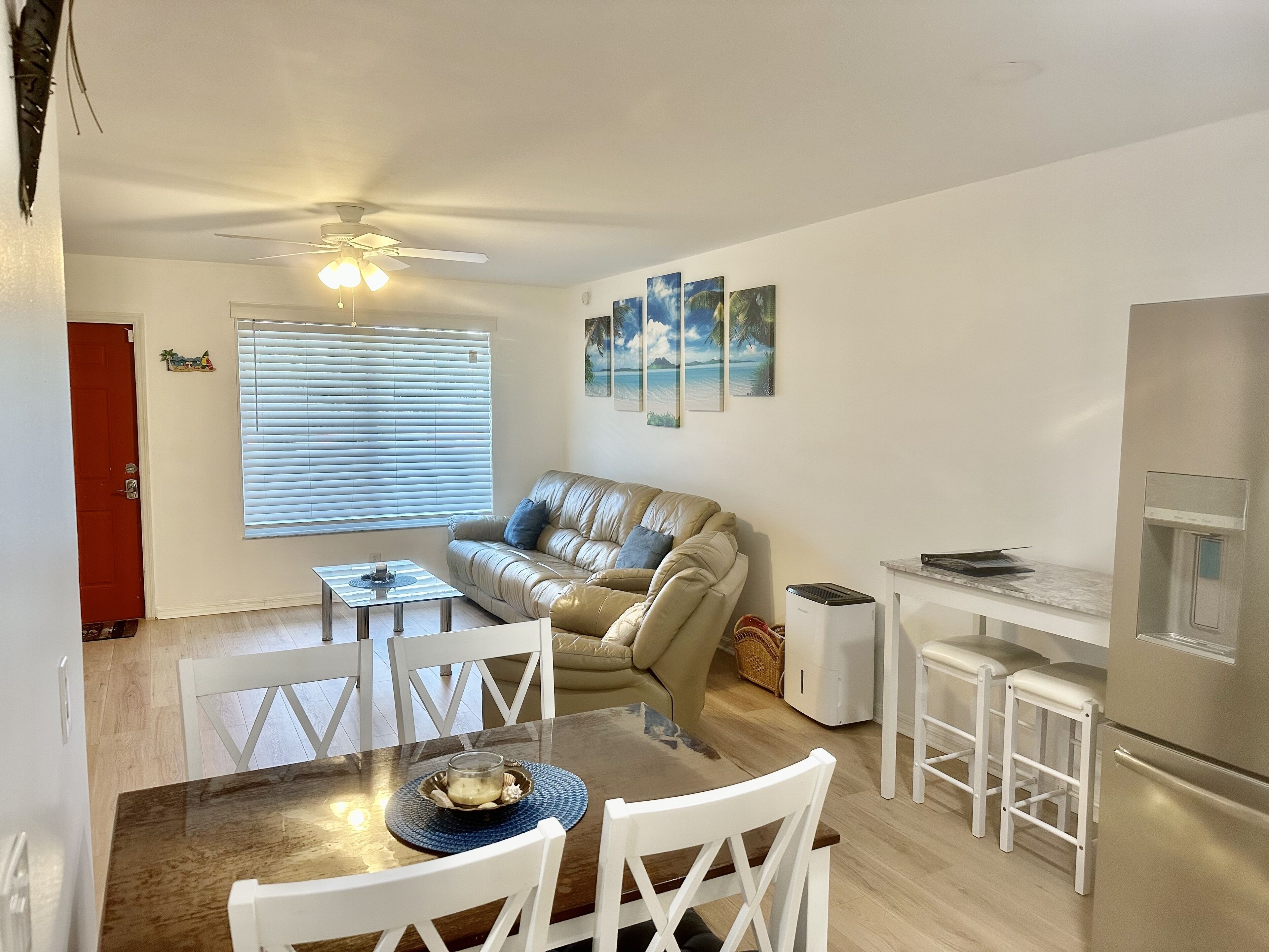 (East of US1) Walk to the Beach! (0.7 mile to beach)