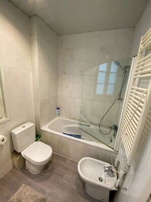 Free toiletries, hair dryer, towels, toilet paper