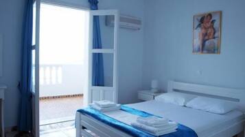 Zimmersafe, Bügeleisen/Bügelbrett, Babybetten, Zustellbetten