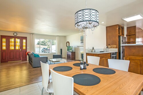 Spacious Beach House - Walk to the Beach.  New AC&Heat .  4 Queen beds & 2 baths