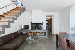 Interior - CASALFATTORIA - Charme&Design, A/C Parking Garden ultraWi-Fi Fireplace Nespresso (Rome)