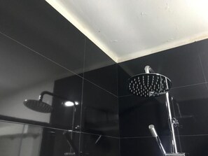 Shower, hair dryer, bidet, towels - Salou MAGNIFICENT SEAVIEW, beachfront (Salou)