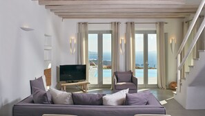 Flat-screen TV, DVD player - Ammos Villas In Houlakia (Mykonos)