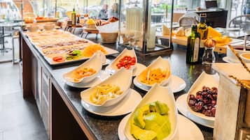 Daily buffet breakfast for a fee