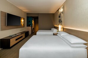 Premium bedding, minibar, in-room safe, desk - Hyatt Centric San Isidro Lima (Lima)