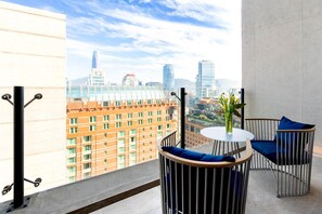 Junior Suite, 1 King Bed