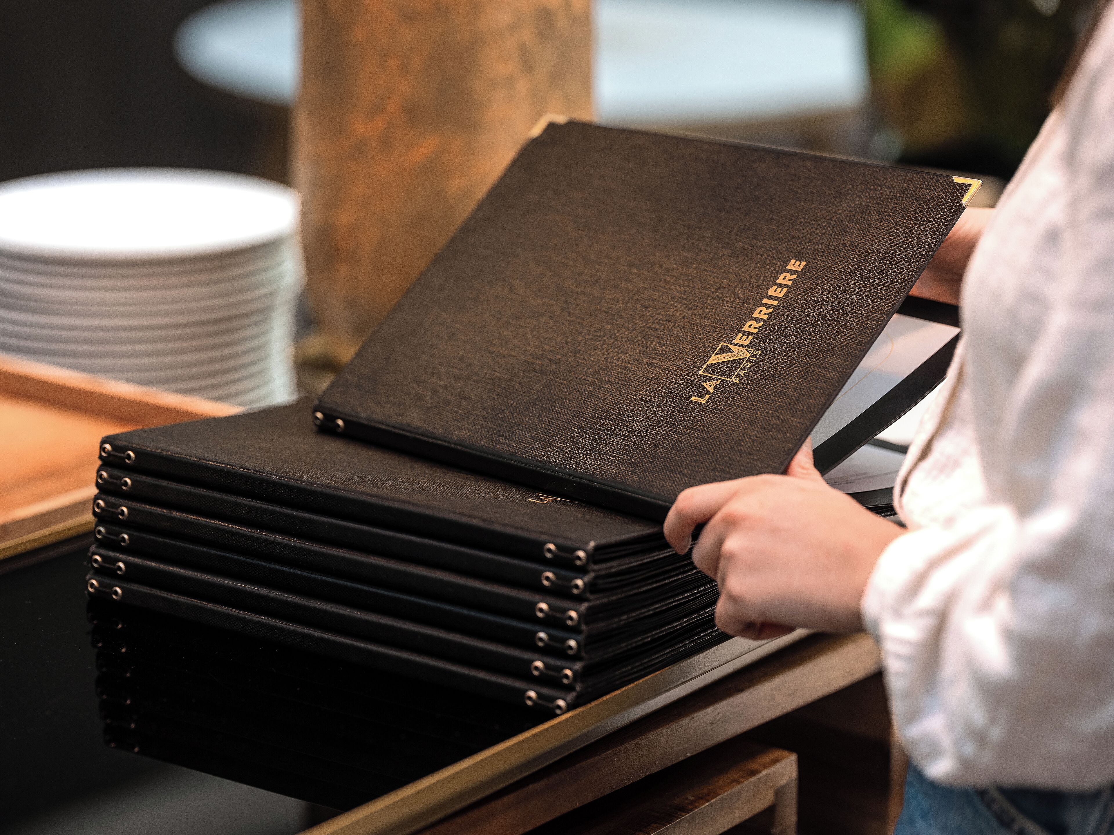 breakfast, dinner, brunch served; fusion cuisine