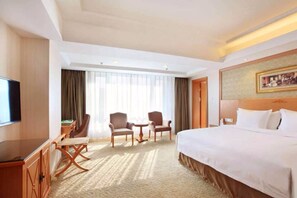 Tende oscuranti, ferro/asse da stiro, Wi-Fi gratuito