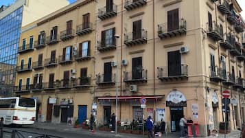Facciata della struttura