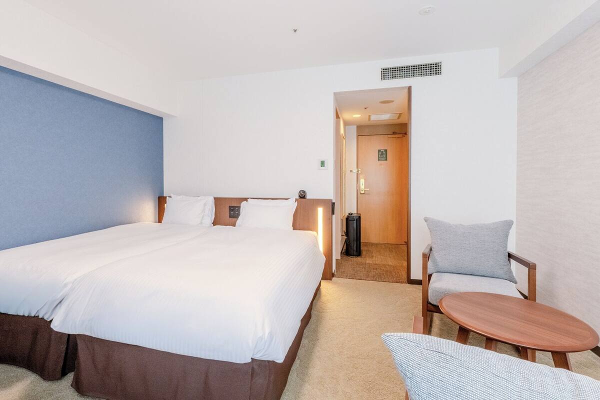 Twin Room, Non Smoking | Down duvets, blackout curtains, free WiFi, bed sheets