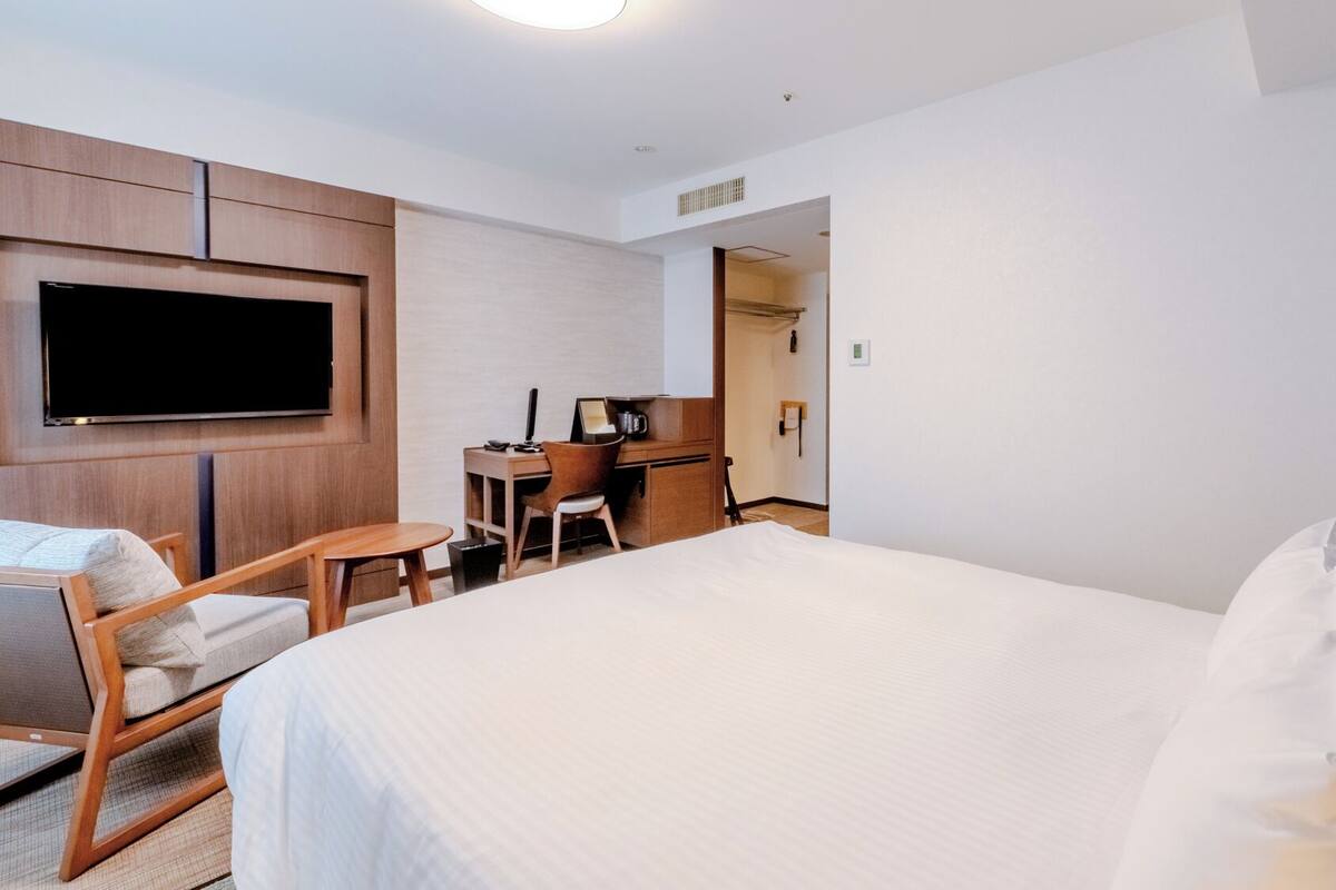 Down duvets, blackout curtains, free WiFi, bed sheets