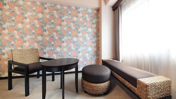 Down comforters, blackout drapes, free WiFi, bed sheets