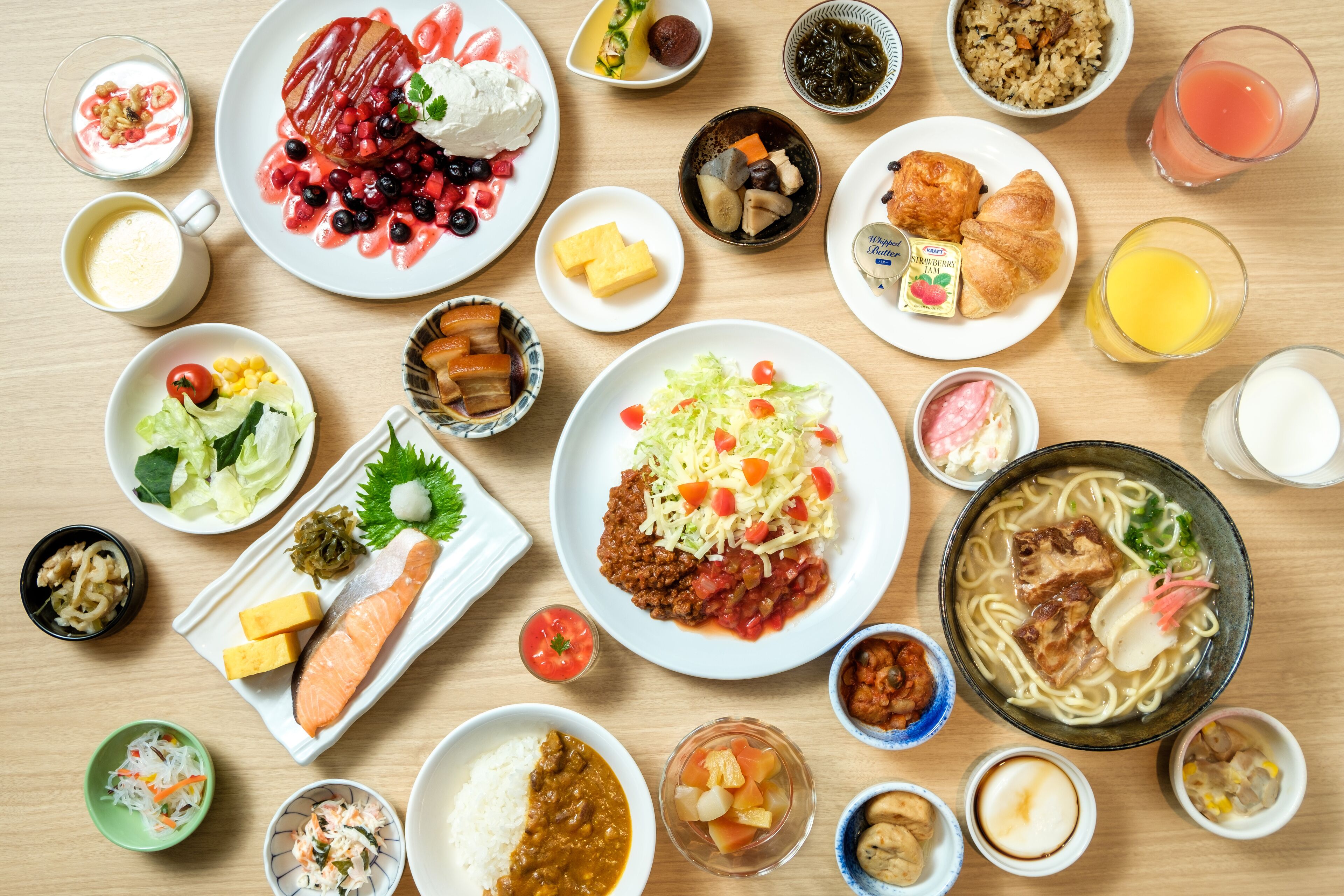 daily buffet breakfast (jpy 1700 per person)