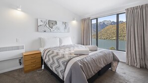 Unclassified image, 2 of 18, button - Woodlands Close Retreat (Queenstown)