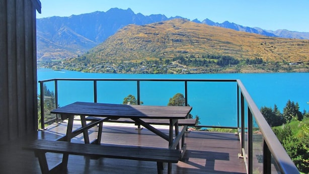 Unclassified image, 1 of 18, button - Woodlands Close Retreat (Queenstown)