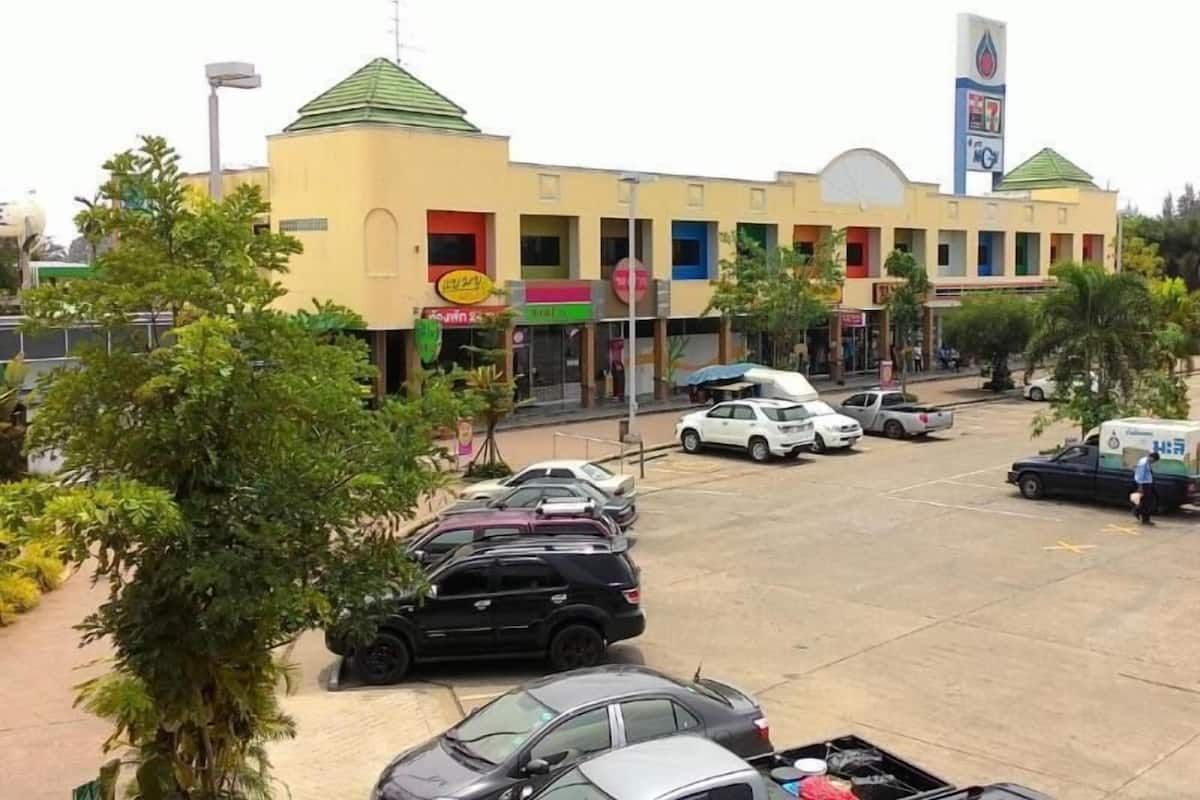 Parking | Free self parking