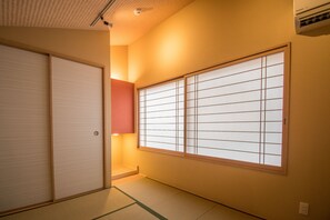 Private Vacation Home | 2 bedrooms, free WiFi - Blue Tengu Kujo (Kyoto)