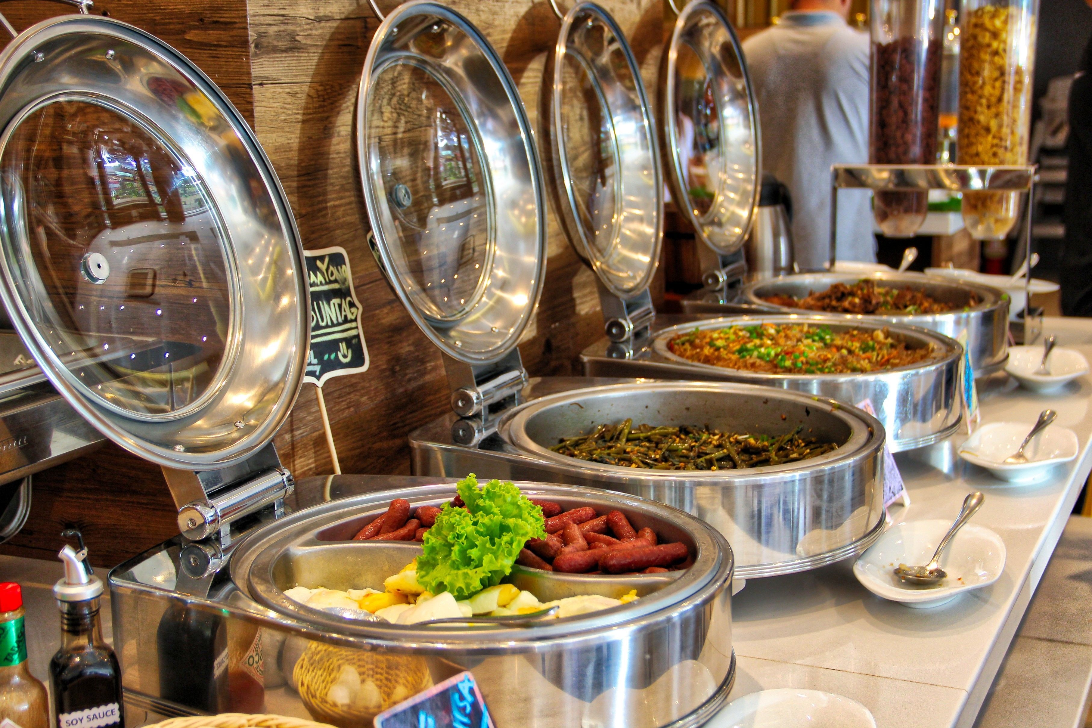 daily buffet breakfast (php 400 per person)