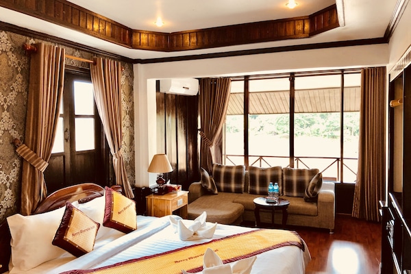 Habitación, balcón, vista al río (King) | Servicios de la habitación