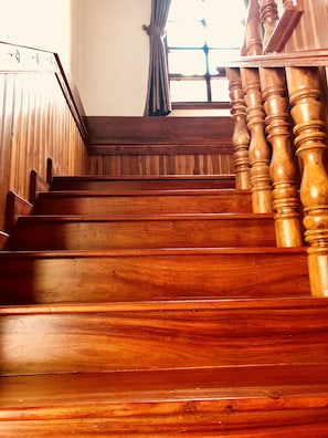 Staircase - Merry Riverside Hotel (Luang Prabang)