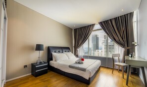 3 habitaciones, tabla de planchar con plancha y wifi gratis 